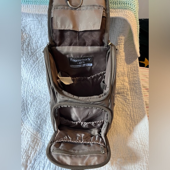 Lug toiletry bag - Picture 5 of 6